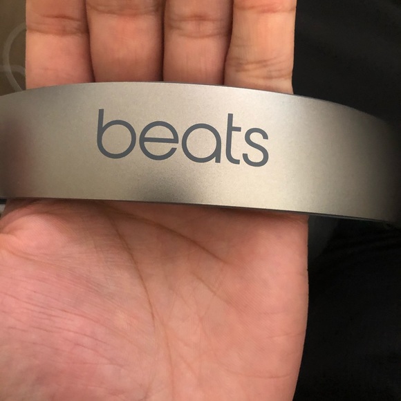 BEATS STUDIO WIRELESS - Picture 3 of 8